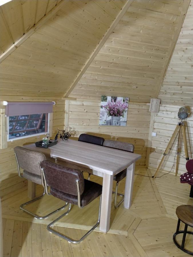 Villa Kota Wadway à Spanbroek Extérieur photo
